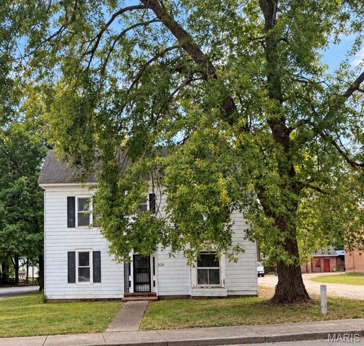 Property Photo: 320 W Columbia Street MO 63640