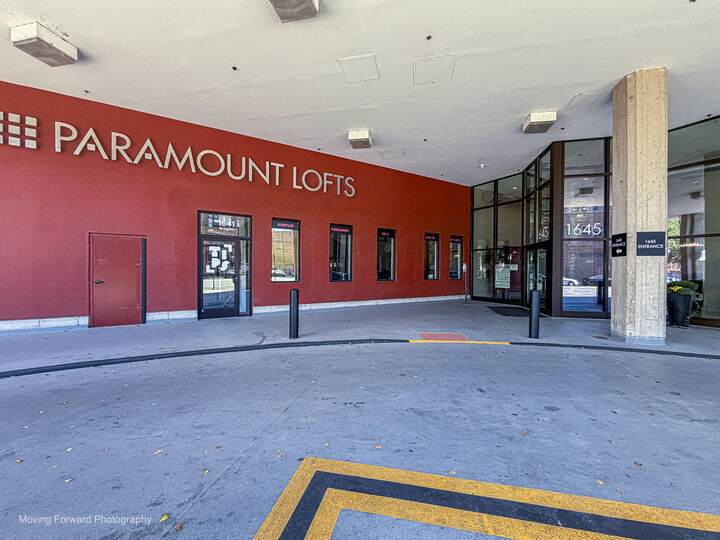 Property Photo: 1645 W Ogden Avenue 505 IL 60612