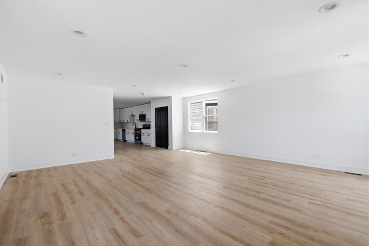 Property Photo: 7213 S Morgan Avenue IL 60621
