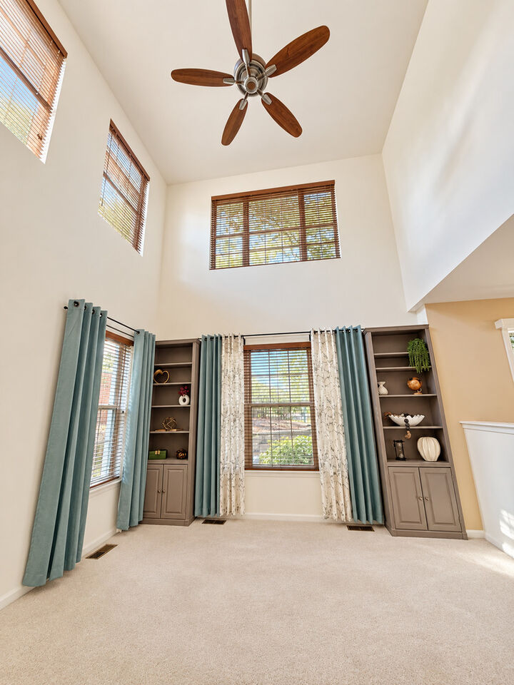 Property Photo: 415 Shadow Creek Drive IL 60061