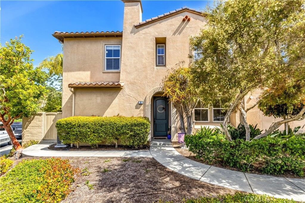 Property Photo:  45 Via Villena  CA 92673 