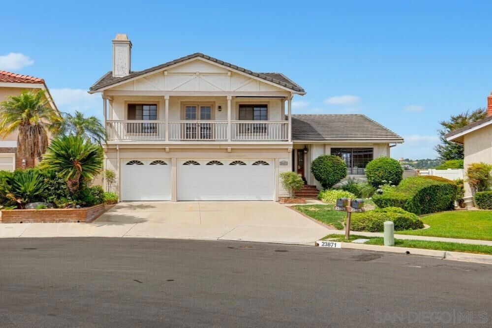 Property Photo:  