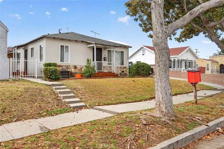 Property Photo:  1530 W 81st Street  CA 90047 