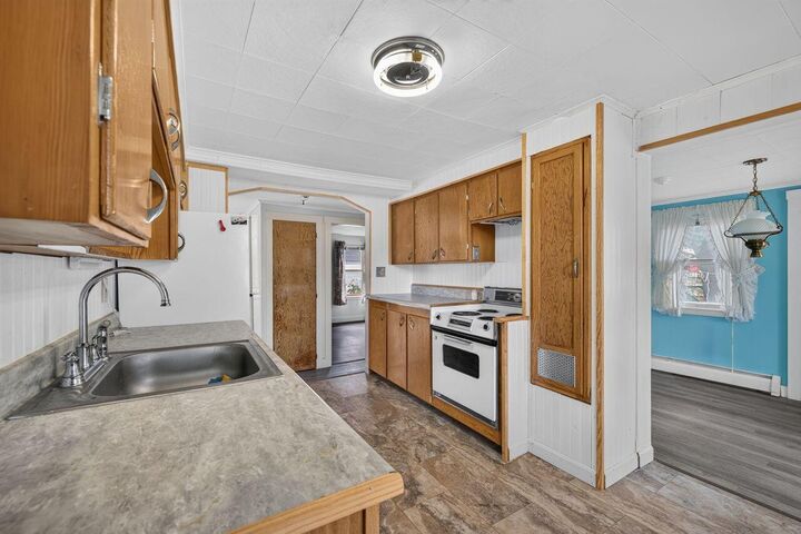 Property Photo:  7 Bateman Street  ME 04073 