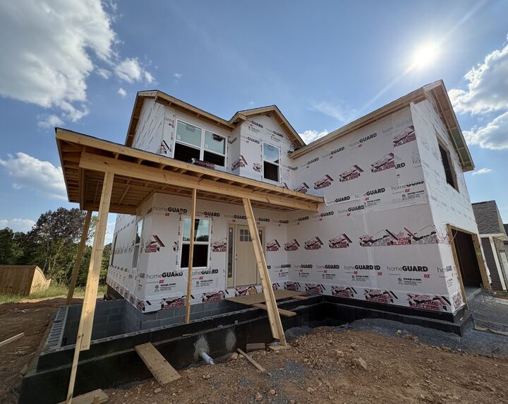 Property Photo: 810 Cedar Wood Dr TN 37043