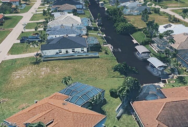 Property Photo:  1920 SE 18th Avenue  FL 33990 