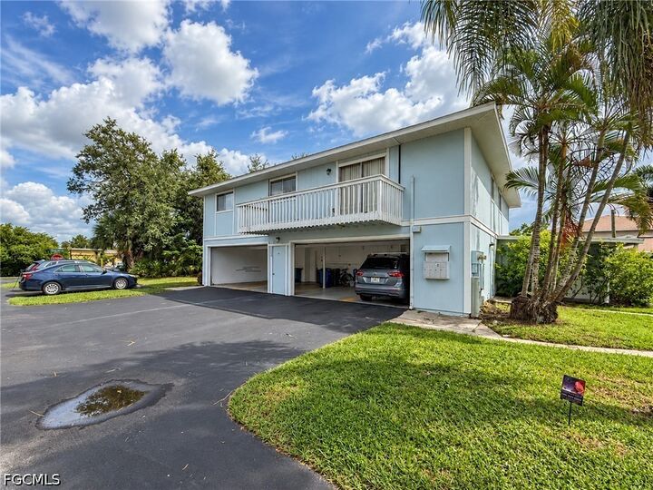 Property Photo:  3260 Royal Canadian Trace 3  FL 33907 