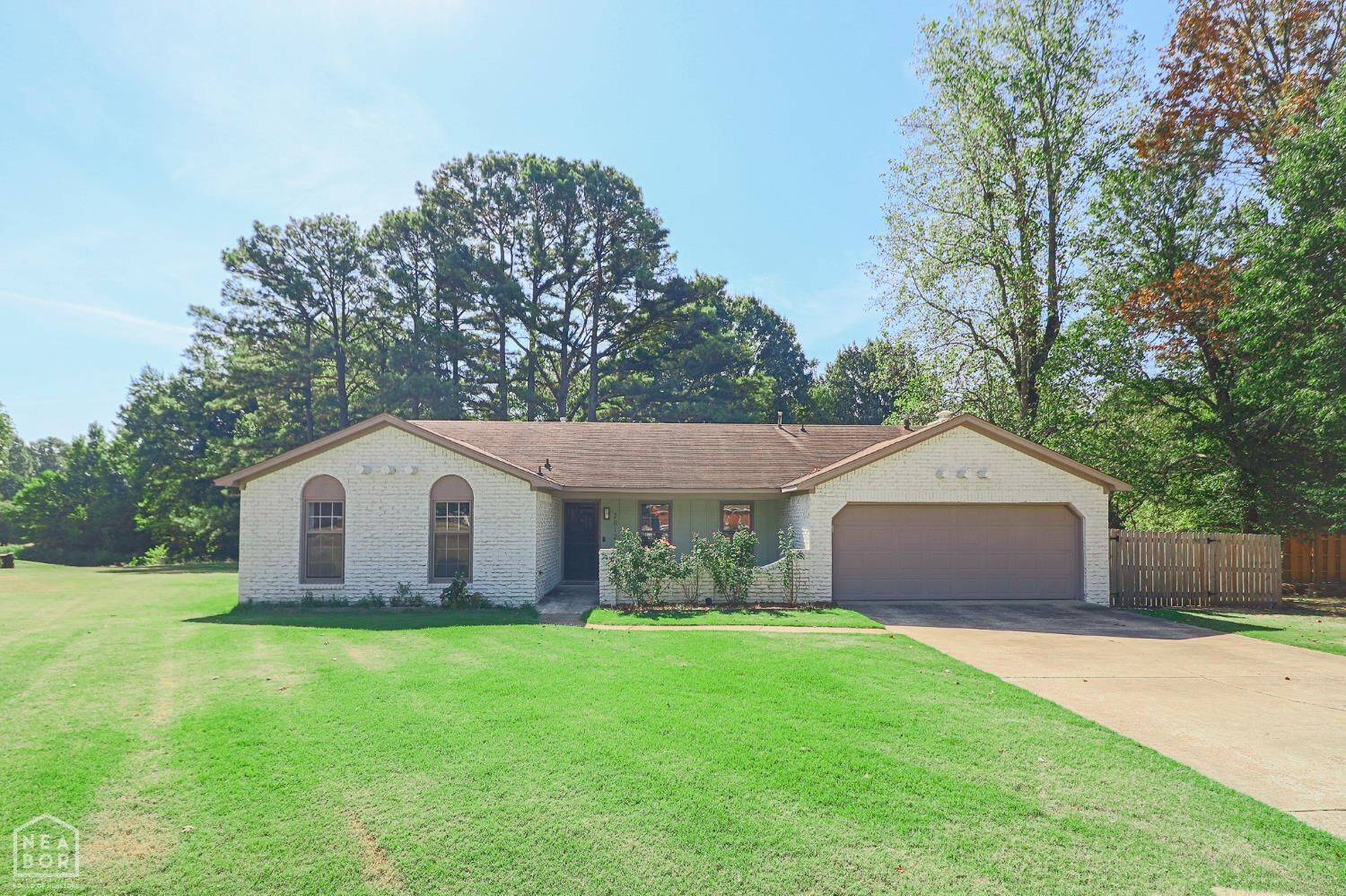 Property Photo: 2812 Glenwood Cove AR 72401