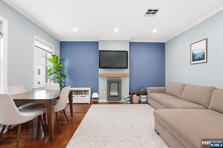 Property Photo:  620 38th Street 104  NJ 07087 