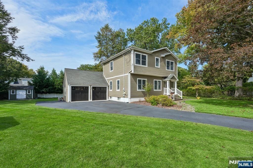 Property Photo:  1062 Evergreen Court  NJ 07646 