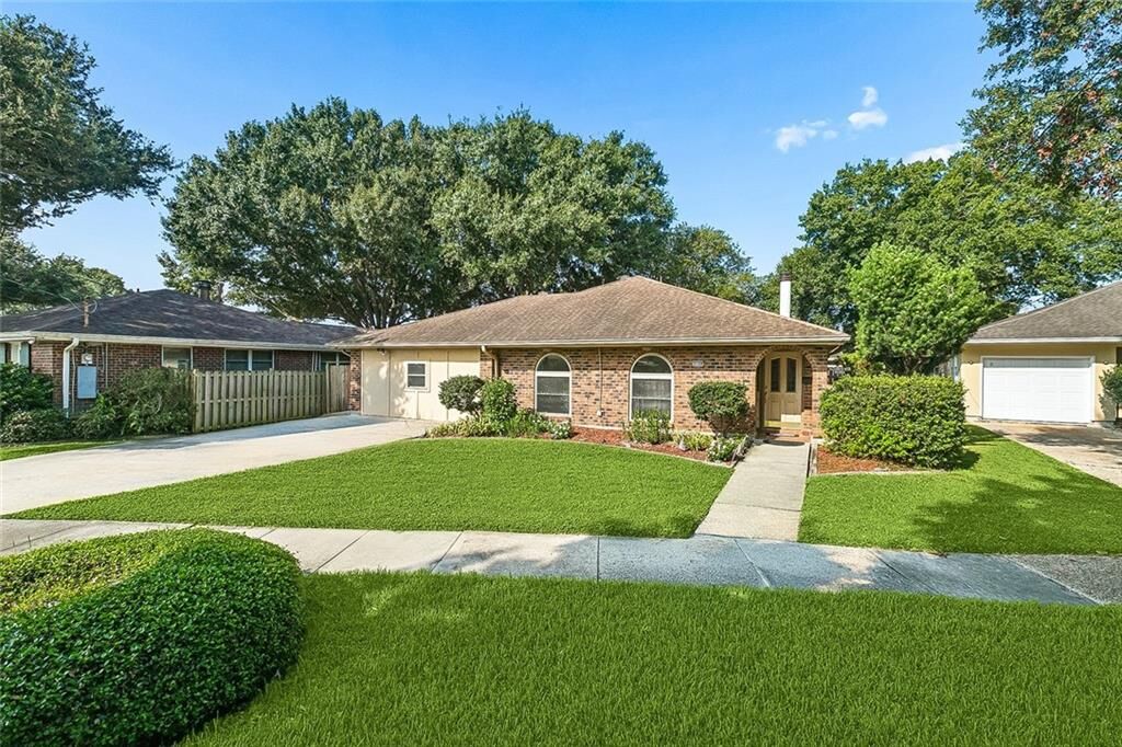 Property Photo:  5108 Elmwood Parkway  LA 70003 