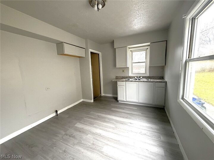 Property Photo:  4180 E 148th Street  OH 44128 