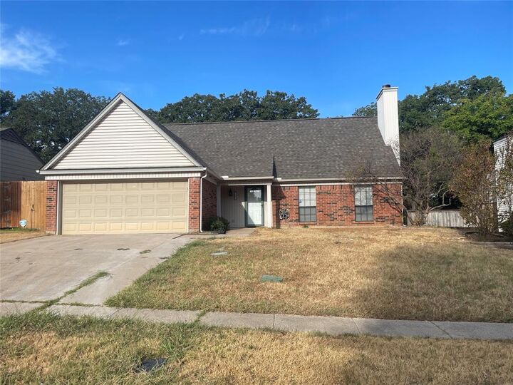 Property Photo:  1807 Chittam Drive  TX 76039 