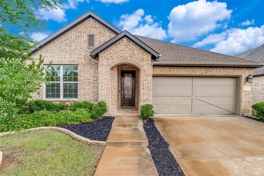 Property Photo:  2424 Preakness Place  TX 75009 