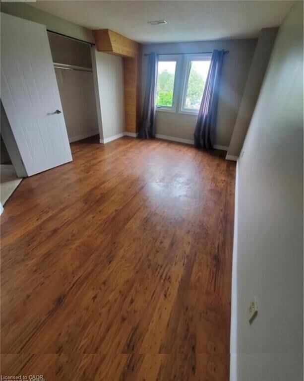 Property Photo:  5-A Brantwood Park Road A  ON N3P 1Y3 