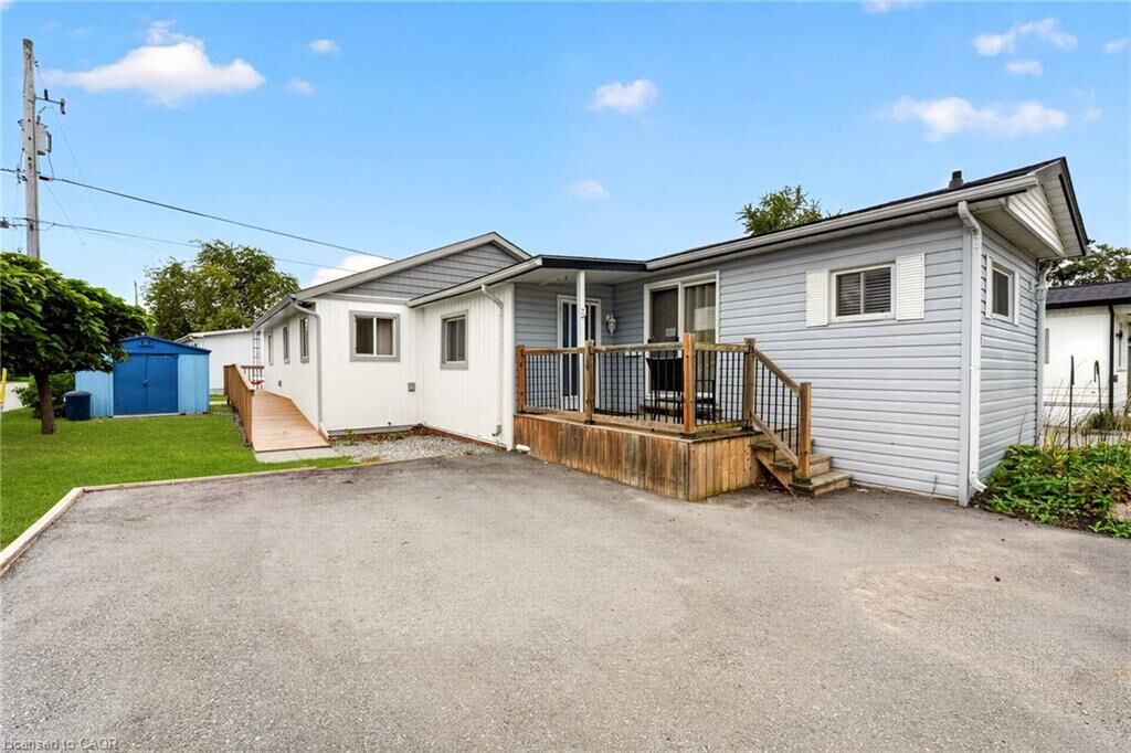 Property Photo: 4588 Martha Lane ON L0R 1B1