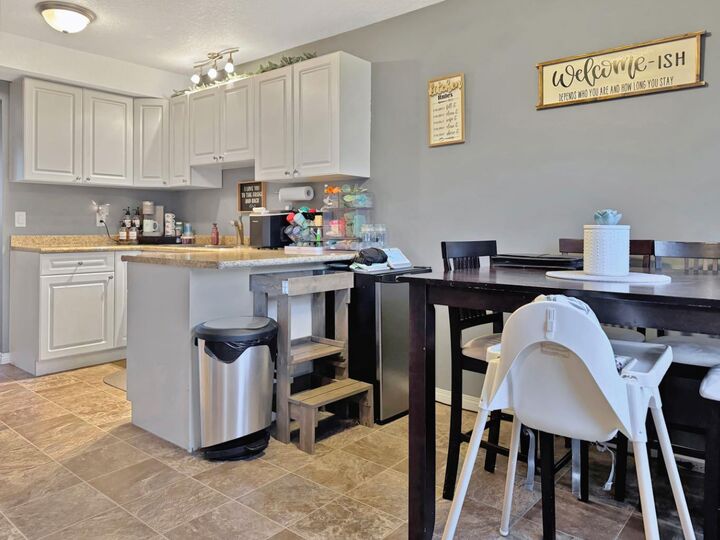 Property Photo:  20 97 Avenue  AB T0E 0Y0 