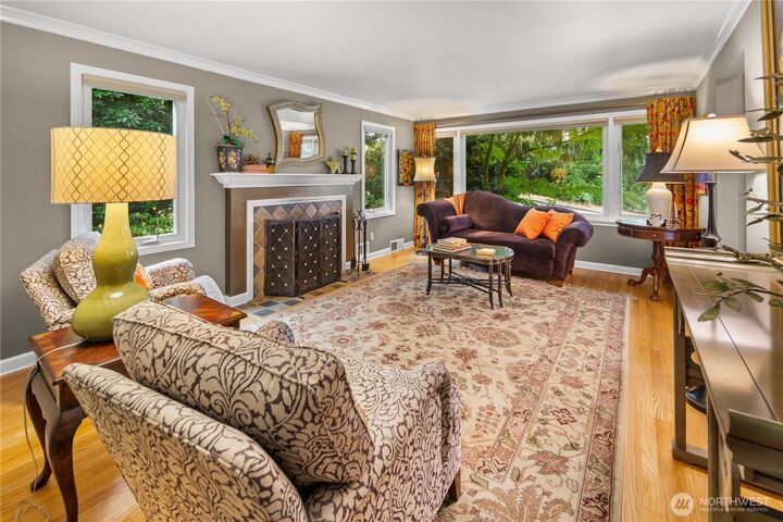 Property Photo: 2706 56th Avenue SW WA 98116