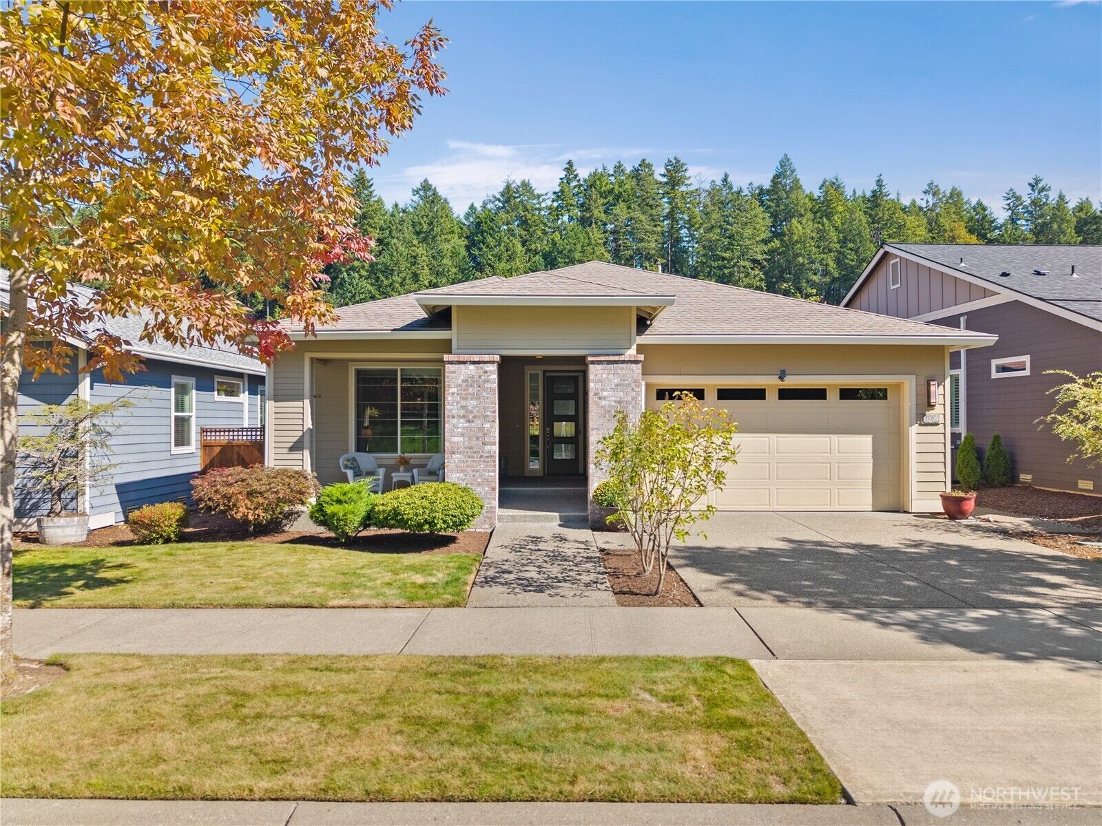 Property Photo: 14509 Knoll Park Drive E WA 98391