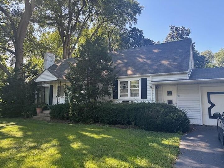 Property Photo: 2335 S Perryville Road IL 61108