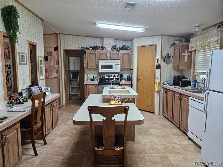 Property Photo: 4360 N Weewahi Point FL 34428