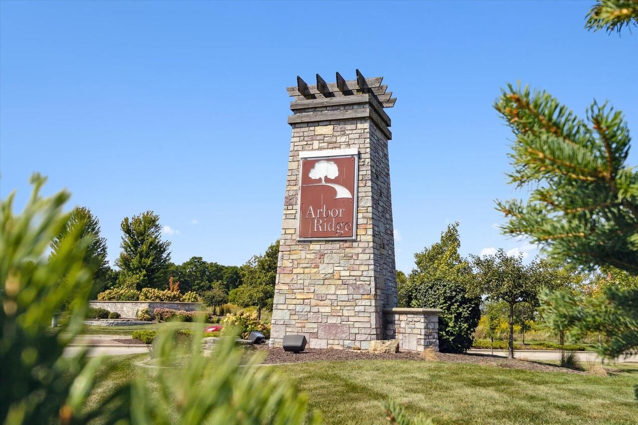 Property Photo: 2660 Greenway Circle WI 53548