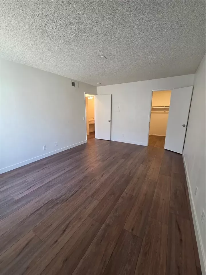 Property Photo:  600 W 3rd  CA 92701 