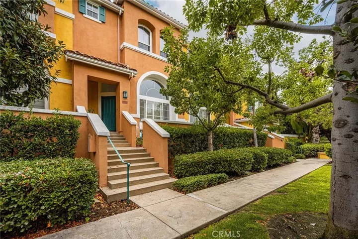 Property Photo:  1506 Reggio Aisle  CA 92606 