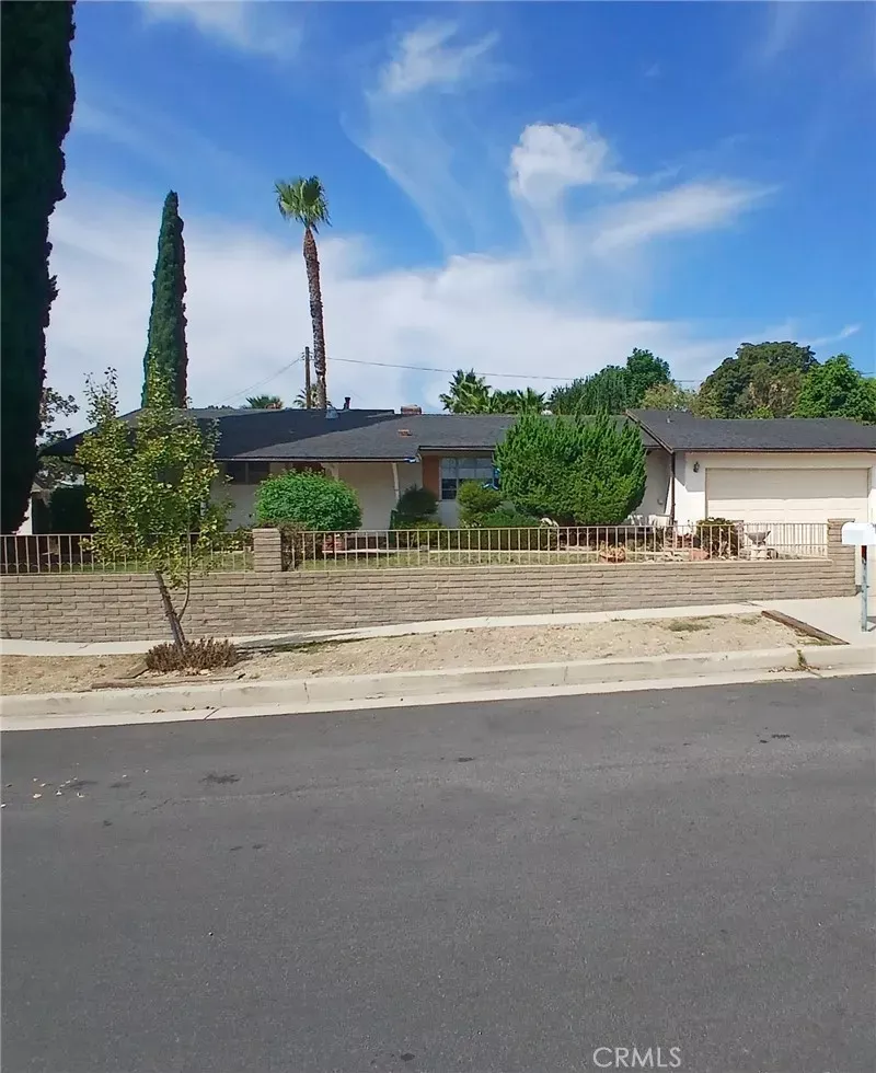Property Photo: 11245 Esko CA 91342
