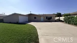 Property Photo:  329 Hawthorne  CA 92376 