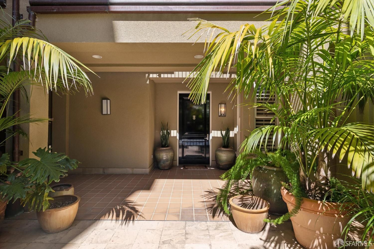 Property Photo: 955 Green Street 1 CA 94133