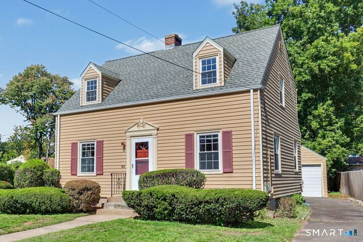Property Photo:  43 Brook Street  CT 06514 