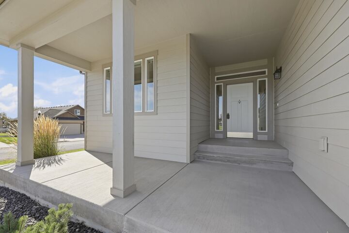 Property Photo: 1603 W Lavender Ct WA 99208