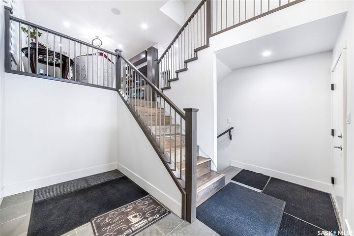 Property Photo:  106 Kenaschuk Crescent  SK S7W 0Y6 