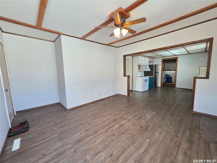 Property Photo: 1428 Winnie Street SK S9H 1R3