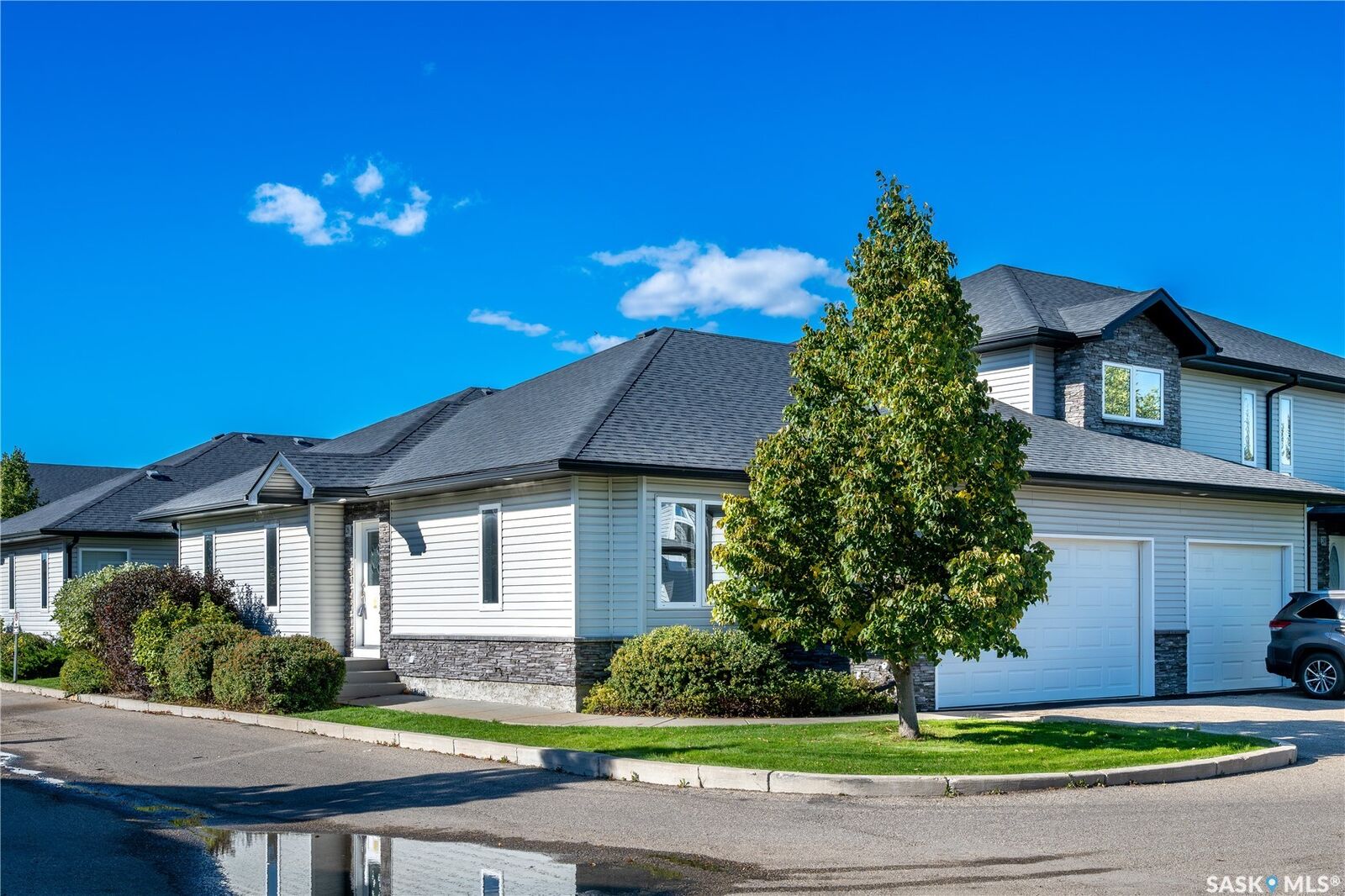 Property Photo:  547 East Hampton Boulevard 26  SK S7R 0H8 