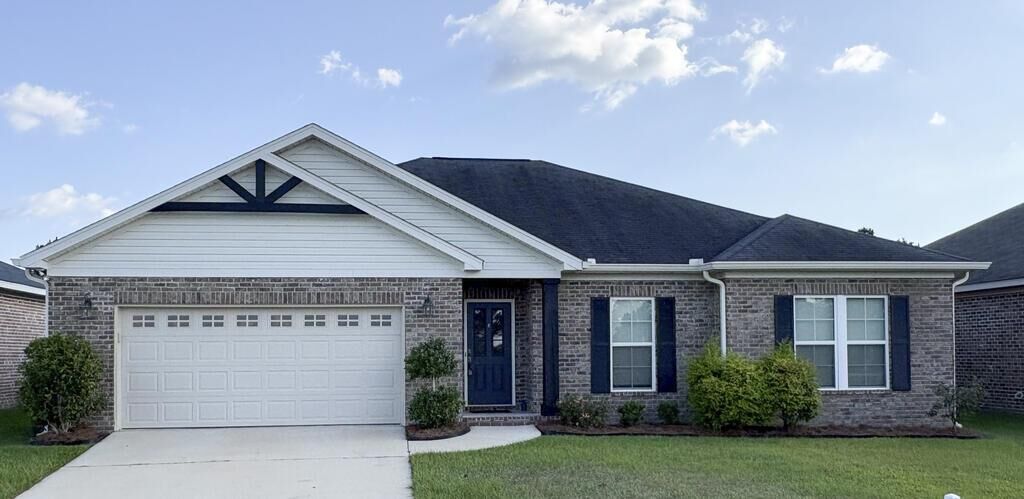 Property Photo: 410 Ridgeland AL 36301