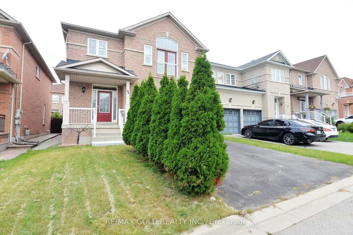 Property Photo:  44 Pergola Way  ON L6Y 5M6 