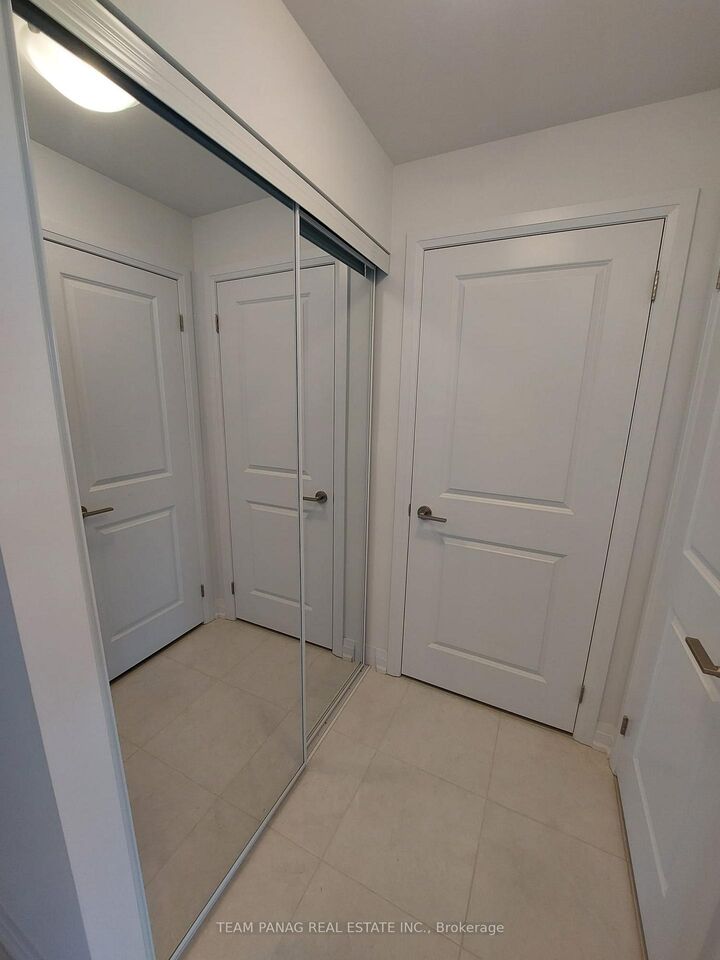 Property Photo:  95 Attmar Drive 312  ON L6P 0Y6 