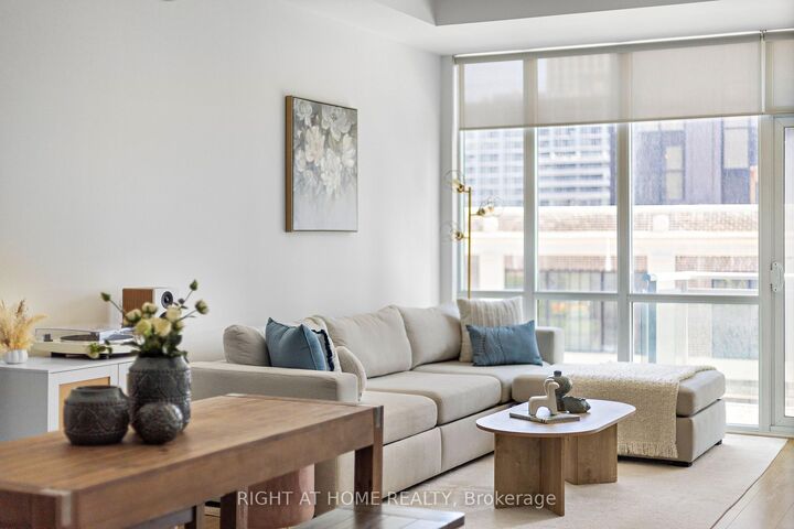 Property Photo:  116 George Street N505  ON M5A 3S2 