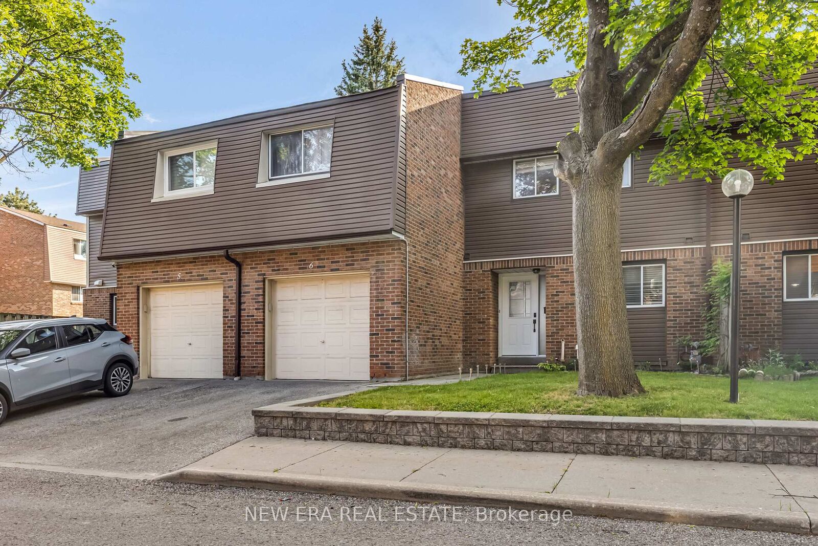 Property Photo:  1415 Fieldlight Boulevard 6  ON L1V 2S3 