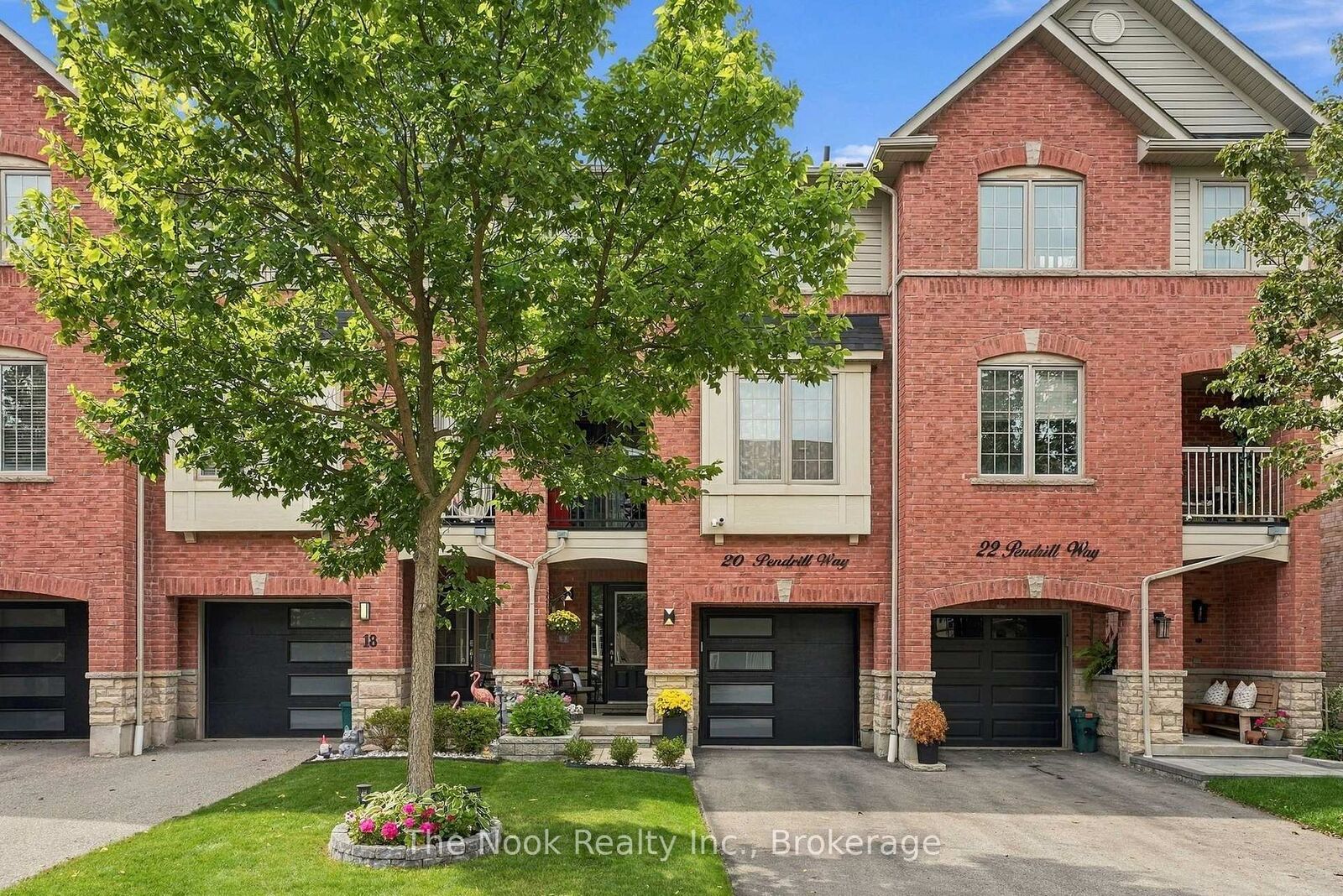 Property Photo:  20 Pendrill Way  ON L1Z 0K9 