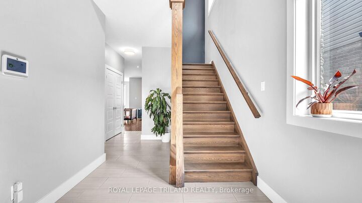 Property Photo: 500 Sophia Crescent ON N6H 5L4