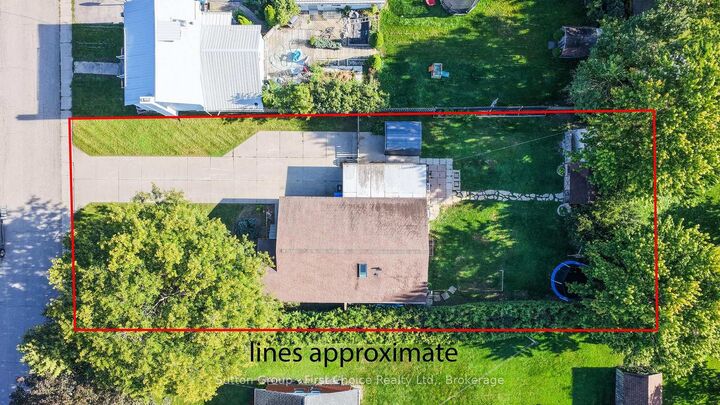 Property Photo:  146 Jarvis Street S  ON N0K 1W0 