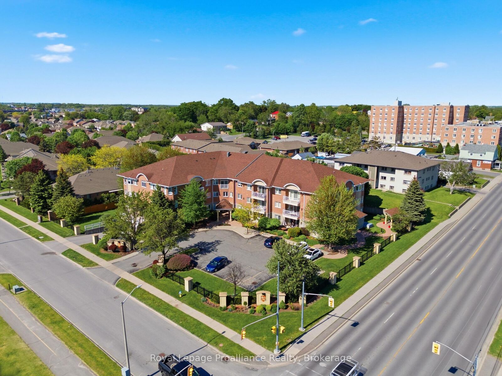 Property Photo: 15 Heartwood Drive 101 ON K8P 5P4
