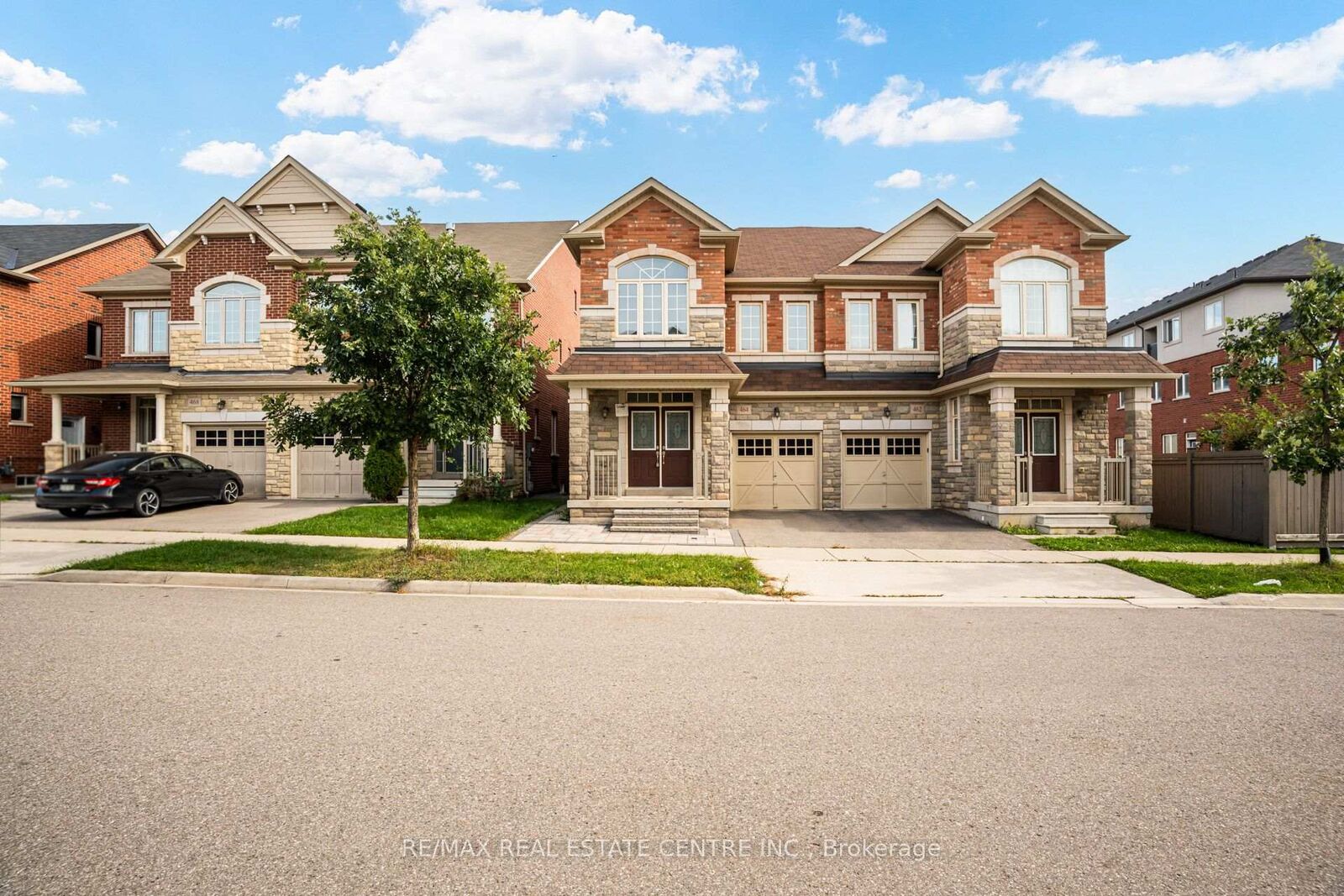 Property Photo: 464 George Ryan Avenue ON L6H 7H5