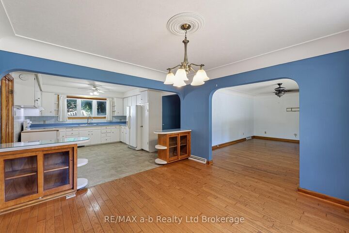 Property Photo: 58 Victoria Street ON N4G 3Z7