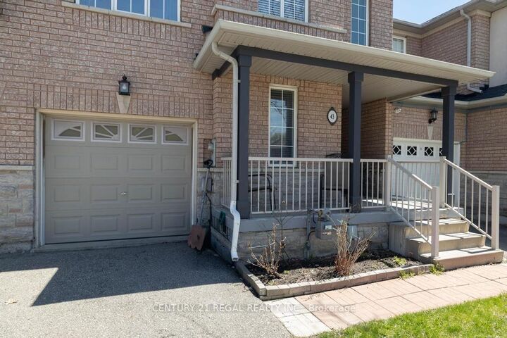 Property Photo:  43 Waterton Crescent  ON L4B 4L2 