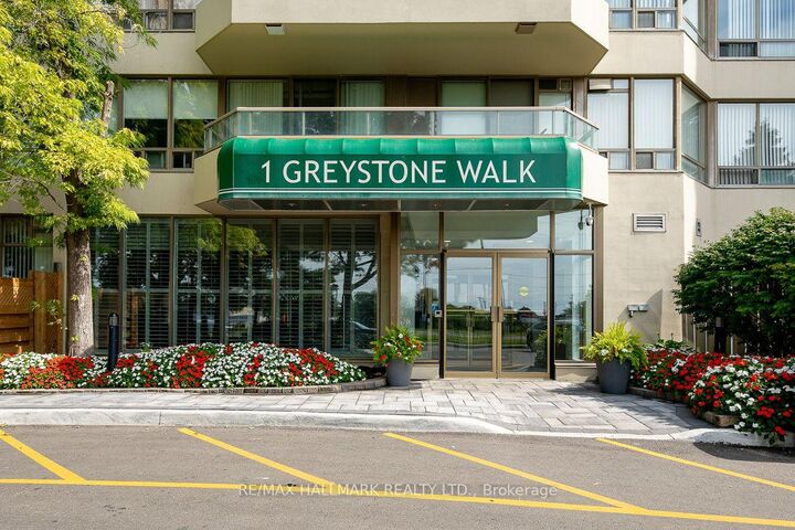 Property Photo:  1 Greystone Walk Drive 978  ON M1K 5J3 