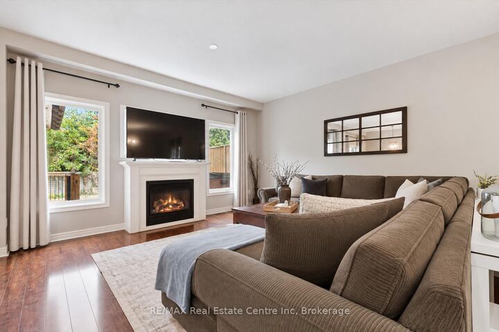 Property Photo:  51 Spencer Crescent  ON N1L 1M2 